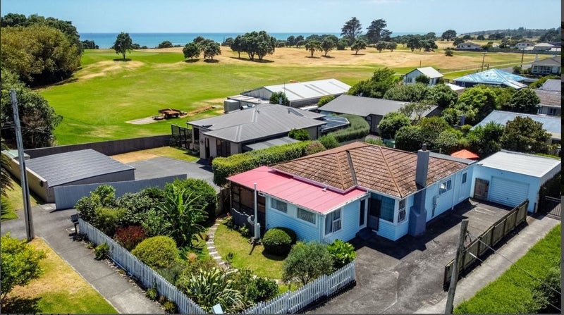 17 Record Street, Fitzroy, New Plymouth - Carousel 12