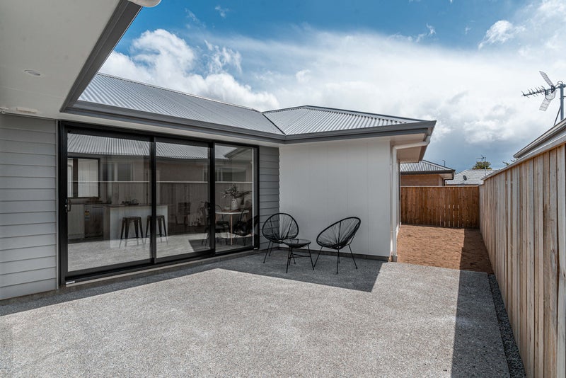 6 Tarata Grove, Lansdowne, Masterton - Carousel 15