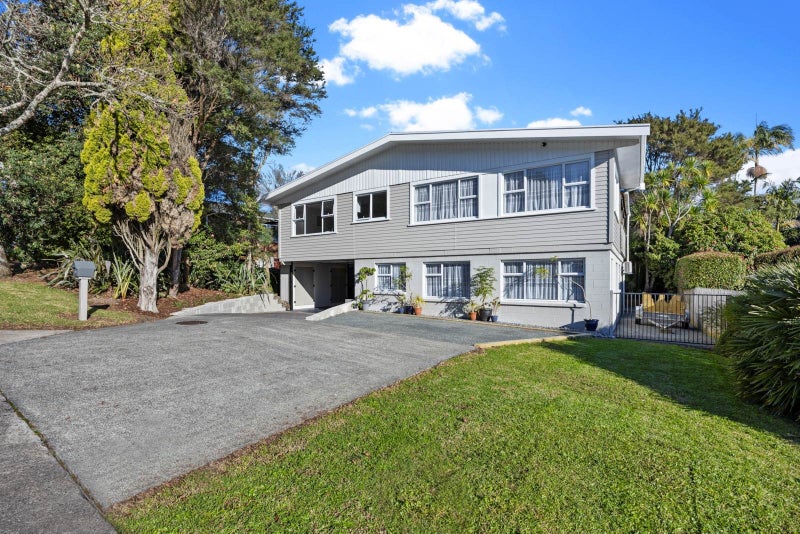 19 Takapu Street, Henderson, Auckland - Carousel 1