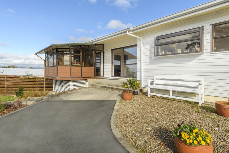 22 Jefferson Place, Brookfield, Tauranga - Carousel 1