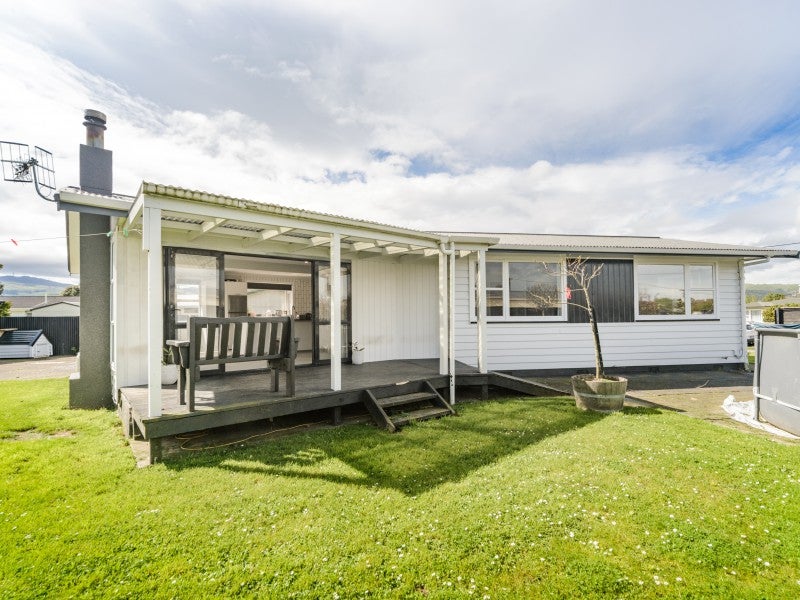 42 Lincoln Street, Ashhurst, Ashhurst - Carousel 1