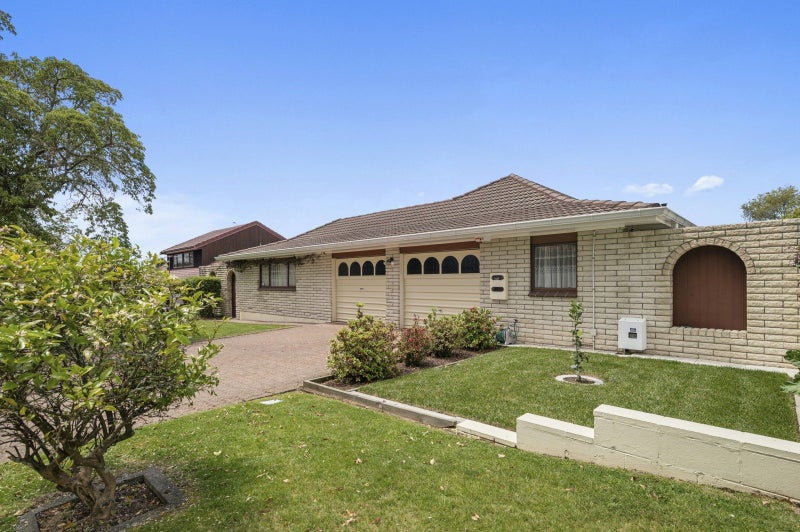 12 Kowhai Street, Glenholme, Rotorua - Carousel 1