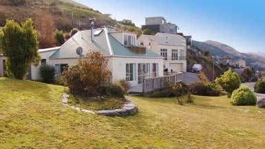 10 Highview Terrace, Queenstown, Queenstown - Carousel 1
