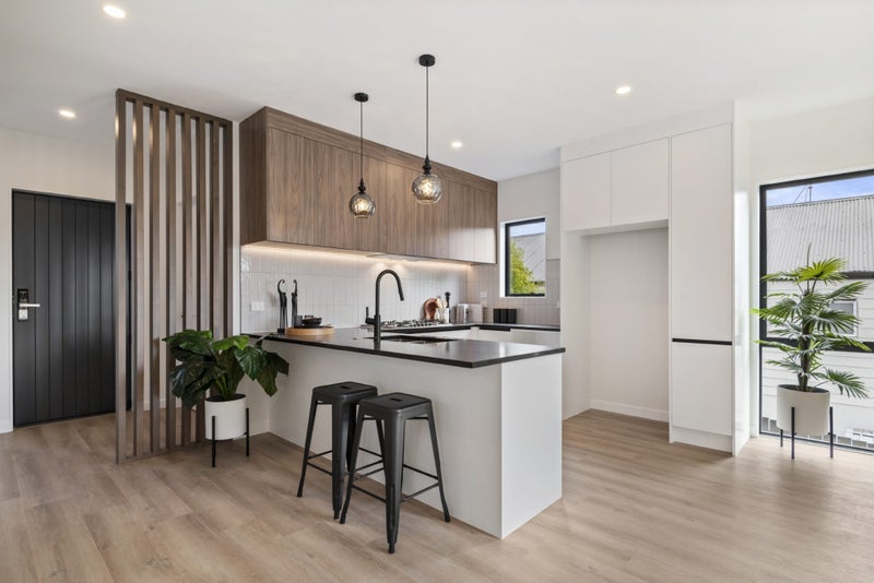 11A Dianthus Place, Browns Bay, Auckland - Carousel 2