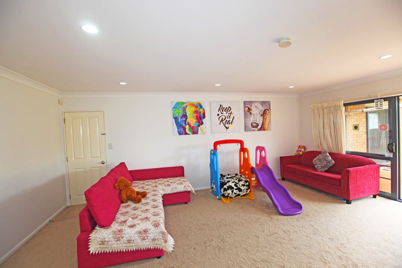9 Clavoy Place, East Tamaki, Auckland - Carousel 23
