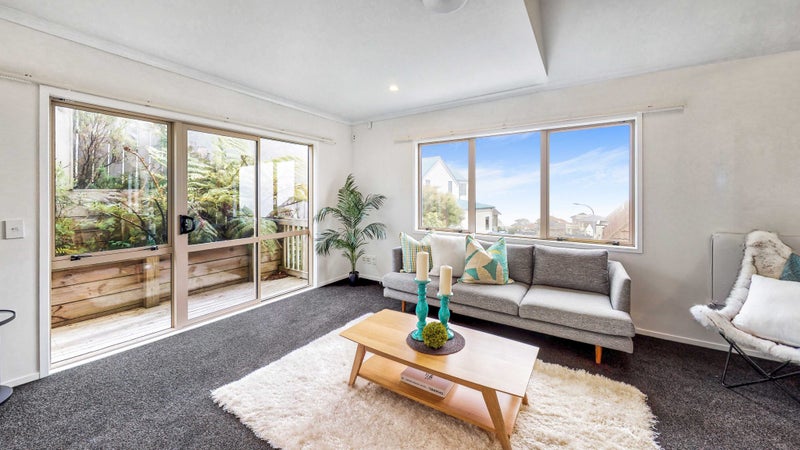 17 Sirsi Terrace, Broadmeadows, Wellington - Carousel 1