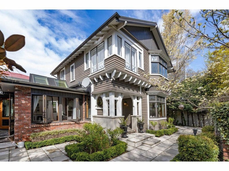 6 Bishop Street, St Albans, Christchurch - Carousel 1