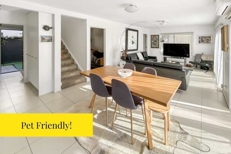 94A Huia Road, Point Chevalier, Auckland - Carousel 1