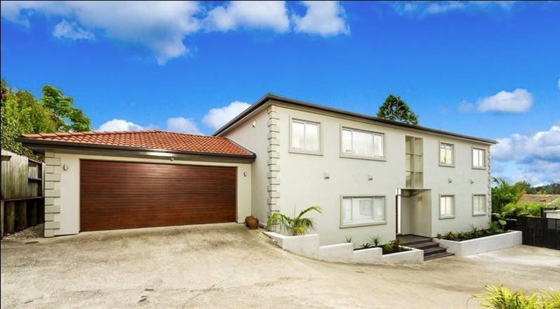 27A Aorangi Place, Birkenhead, Auckland - Carousel 1