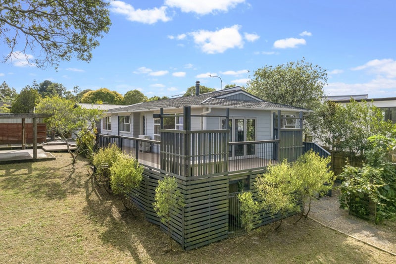 87 Oreil Avenue, West Harbour, Auckland - Carousel 2