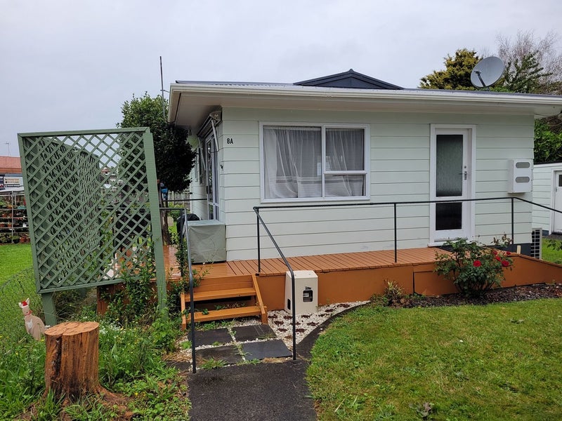 8 Caernarvon Street, Dinsdale, Hamilton - Carousel 1