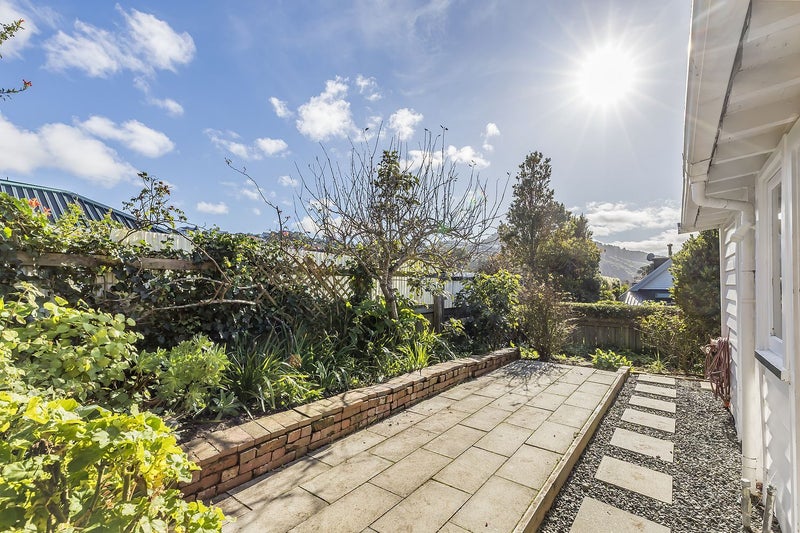 10 Rimu Road, Kelburn, Wellington - Carousel 23