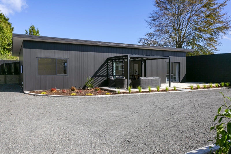 2/151 Tauhara Road, Tauhara, Taupo - Carousel 1