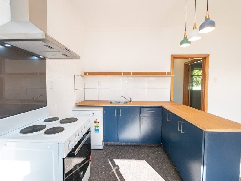 28D Hargest Crescent, Saint Kilda, Dunedin - Carousel 2