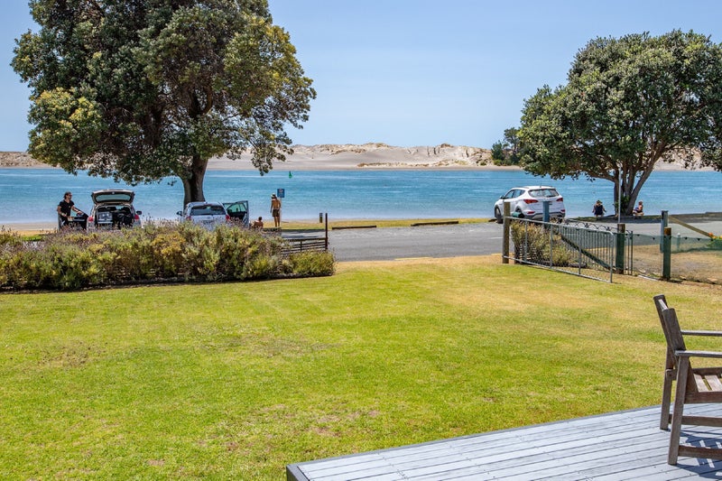 27 Alamar Crescent, Mangawhai Heads, Mangawhai - Carousel 1