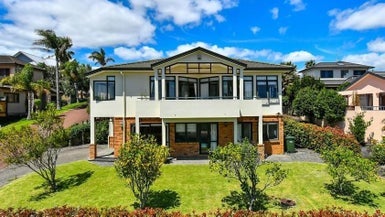 11 Lamia Place, The Gardens, Auckland - Carousel 1