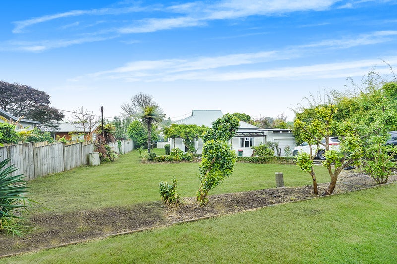 35 Mahoe Street, Melville, Hamilton - Carousel 1