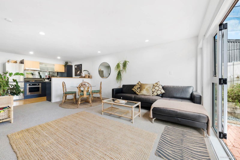 40/99 Mays Road, Te Papapa, Auckland - Carousel 2
