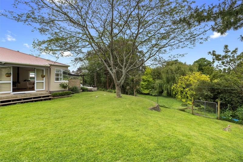 12 Garfield Street, Gordonton - Carousel 23