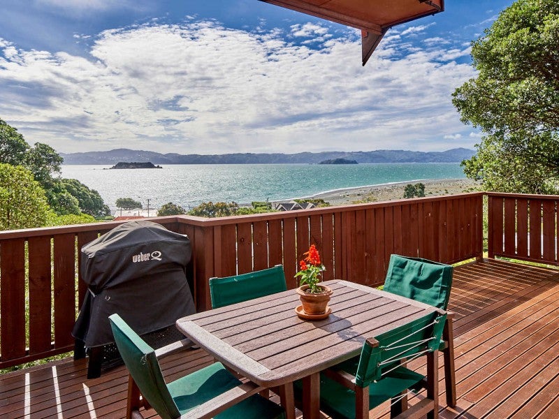 8B Tawa Street, Eastbourne, Lower Hutt - Carousel 2