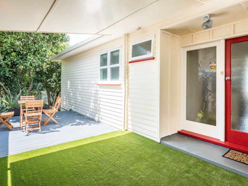 30 Revans Street, Miramar, Wellington - Carousel 2