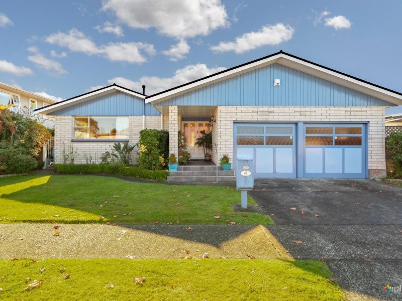 43 Orr Crescent, Hutt Central, Lower Hutt - Carousel 1