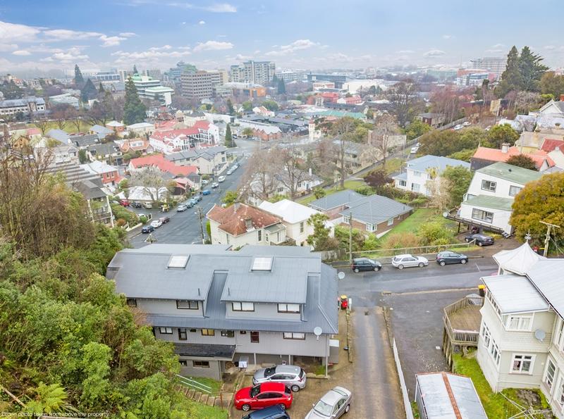 2 Cosy Dell Road, North Dunedin, Dunedin - Carousel 20