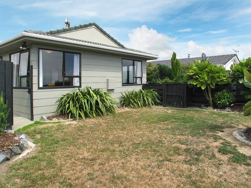 99 Pikarere Street, Titahi Bay, Porirua - Carousel 24