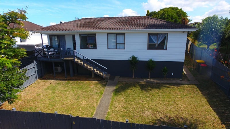 10 Massine Place, Randwick Park, Auckland - Carousel 2