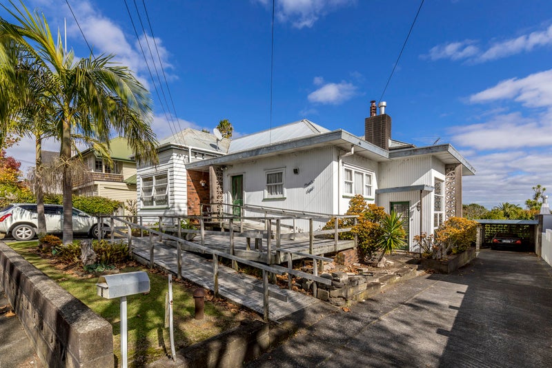 8 Herne Bay Road, Herne Bay, Auckland - Carousel 2