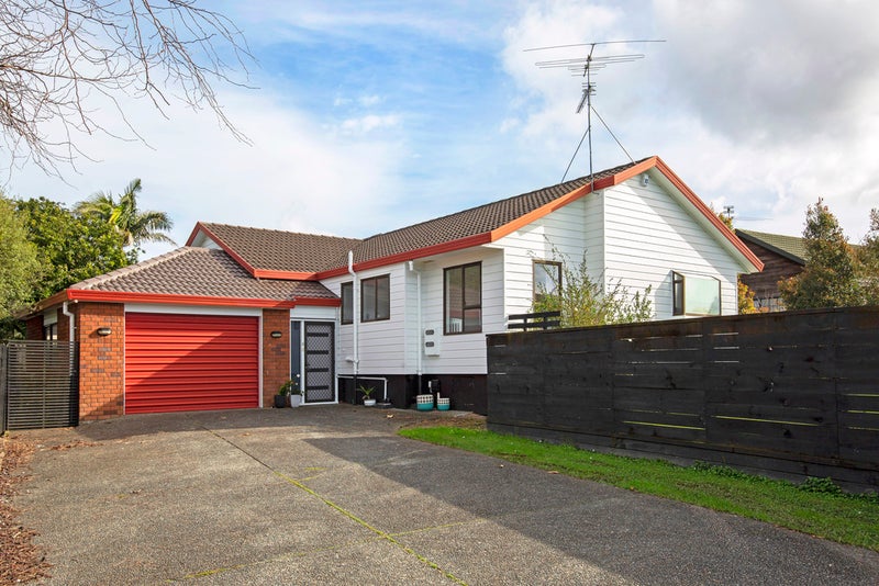 8 Kenwick Place, Burswood, Auckland - Carousel 1