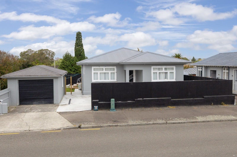 576 Ferguson Street, Terrace End, Palmerston North - Carousel 1