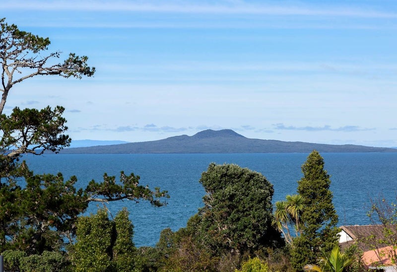 63 Cliff Road, Torbay, Auckland - Carousel 2
