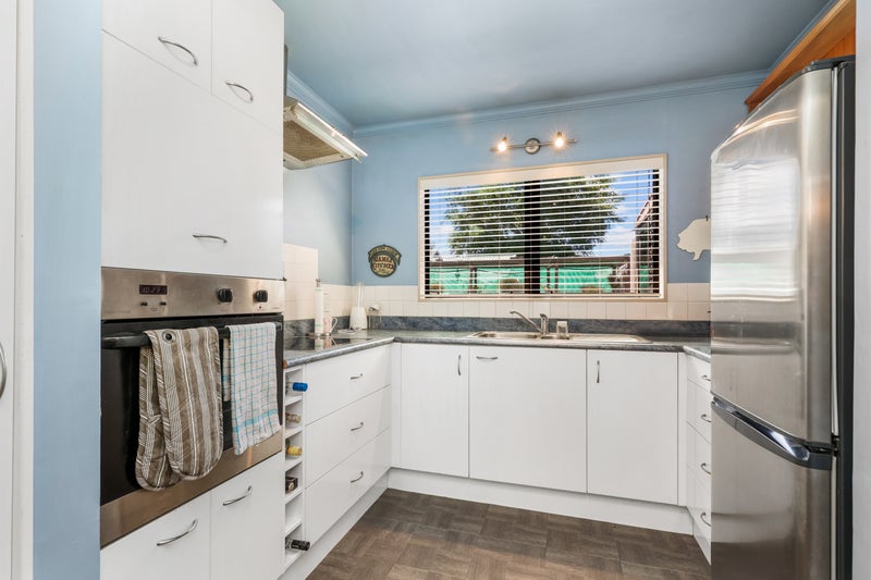 17 Endeavour Avenue, Flagstaff, Hamilton - Carousel 2