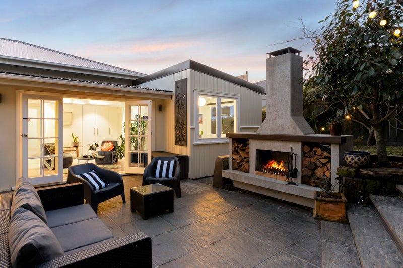 17 Cooper Street, Karori, Wellington - Carousel 2