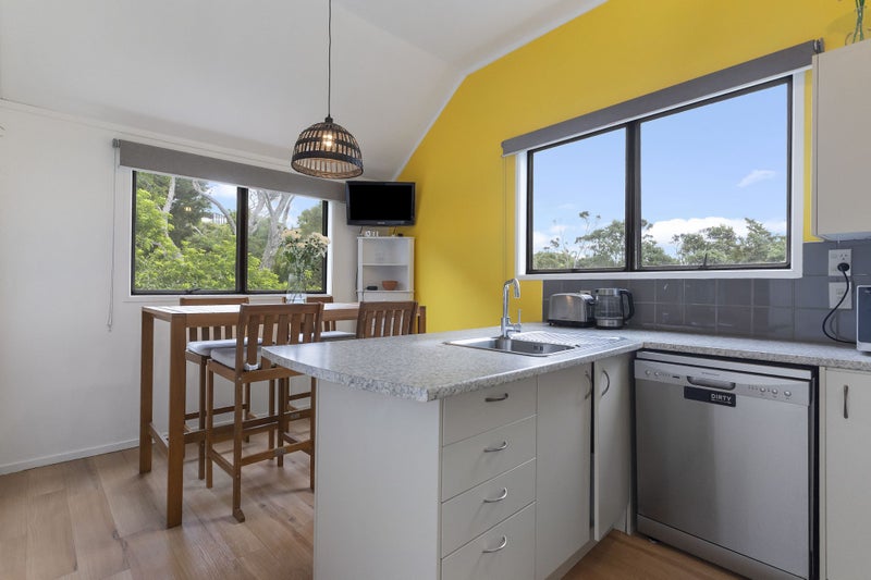 4/112 Coronation Road, Hillcrest, Auckland - Carousel 2