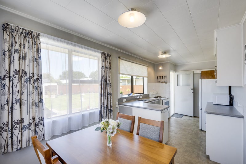 13 Winchester Place, Tamatea, Napier - Carousel 2