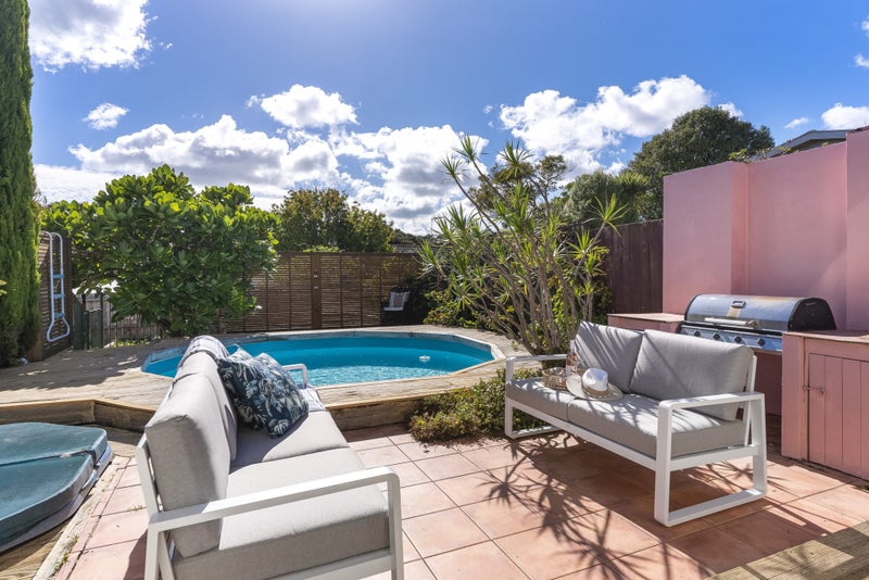 87 Lynn Road, Bayview, Auckland - Carousel 1