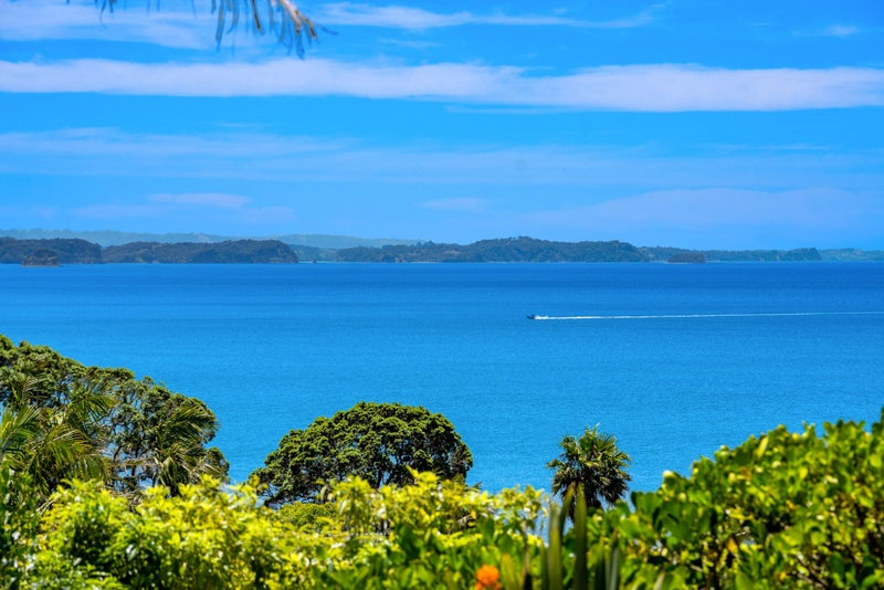 72 Duncansby Road, Stanmore Bay, Whangaparaoa - Carousel 2