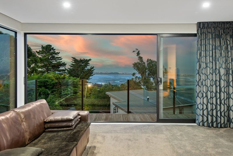 6A The Rise, Mount Pleasant, Christchurch - Carousel 2