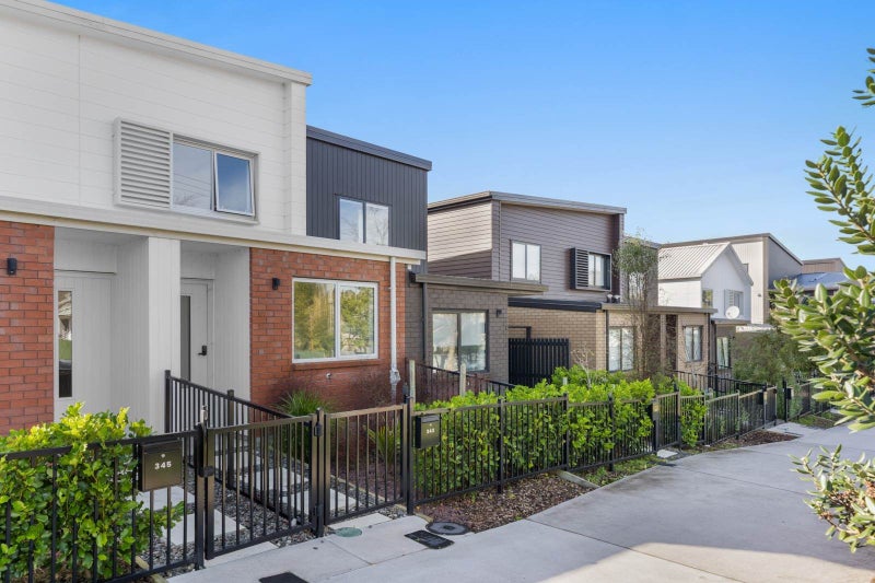 343 Glengarry Road, Glen Eden, Auckland - Carousel 2