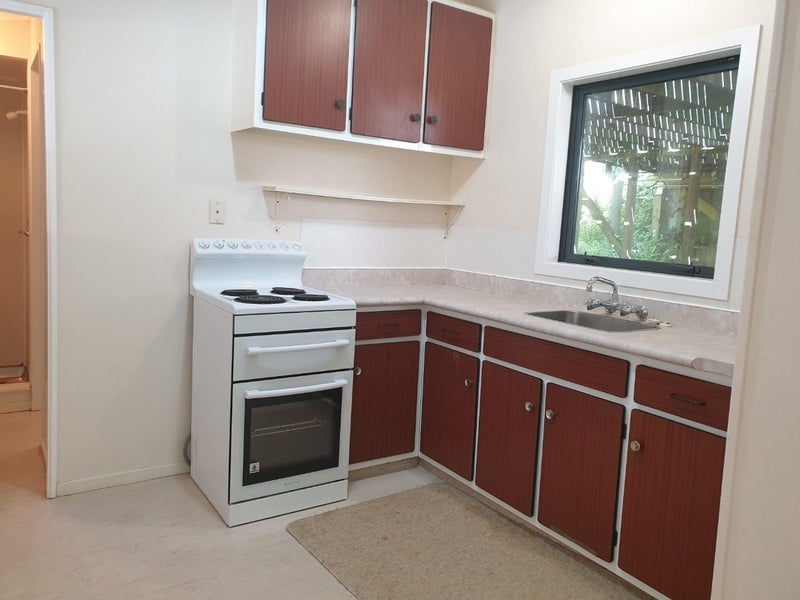 2/7 Raroa Road, Kelburn, Wellington - Carousel 1