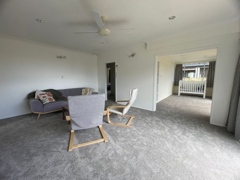 19 Cherry Road, Bucklands Beach, Auckland - Carousel 2