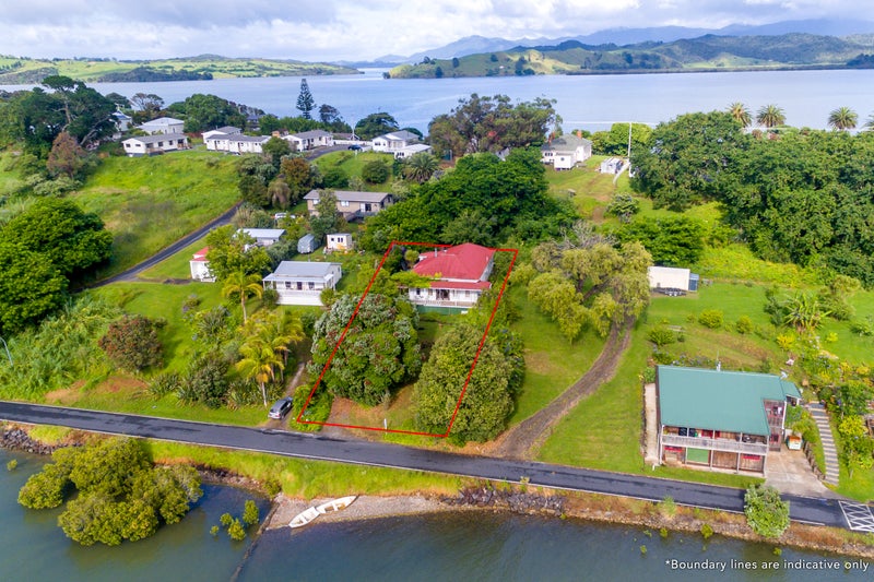 15 Clendon Esplanade, Rawene, Kaikohe - Carousel 1