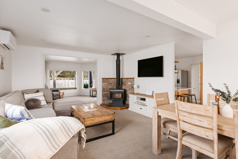 72 Sherwood Street, Bellevue, Tauranga - Carousel 2