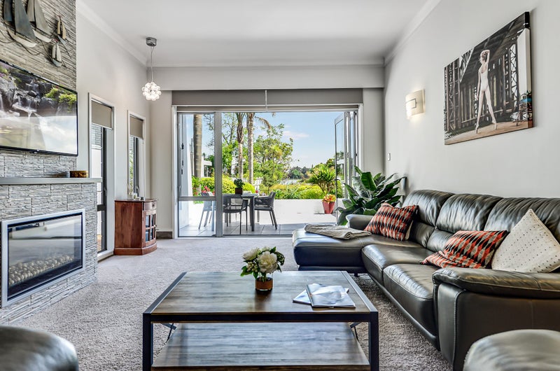 18B Lake Crescent, Hamilton Lake, Hamilton - Carousel 2