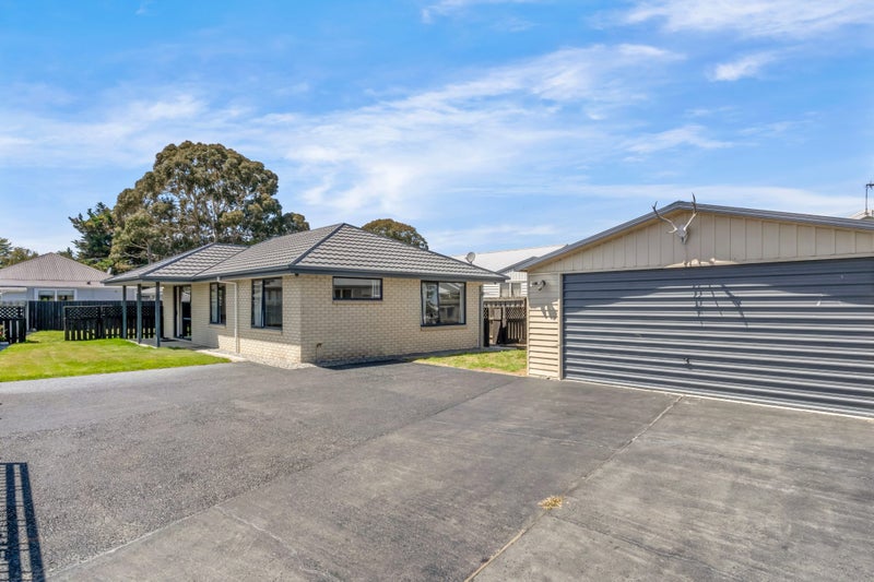15 Merrilees Place, Linwood, Christchurch - Carousel 2