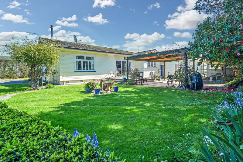 19 Jarvis Road, Twyford, Hastings - Carousel 2