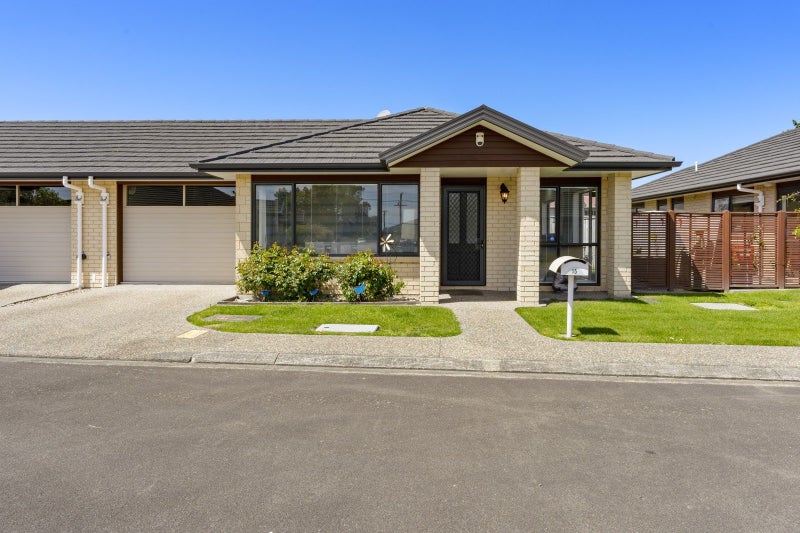 15 Ian Peter Way, Otaki, Otaki - Carousel 2