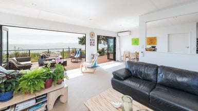 9 Tait Street, Ruby Bay, Mapua - Carousel 1